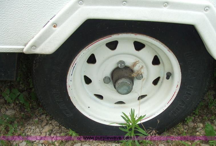 image for item 7035 Starcraft Starflyer pop up pull behind camper