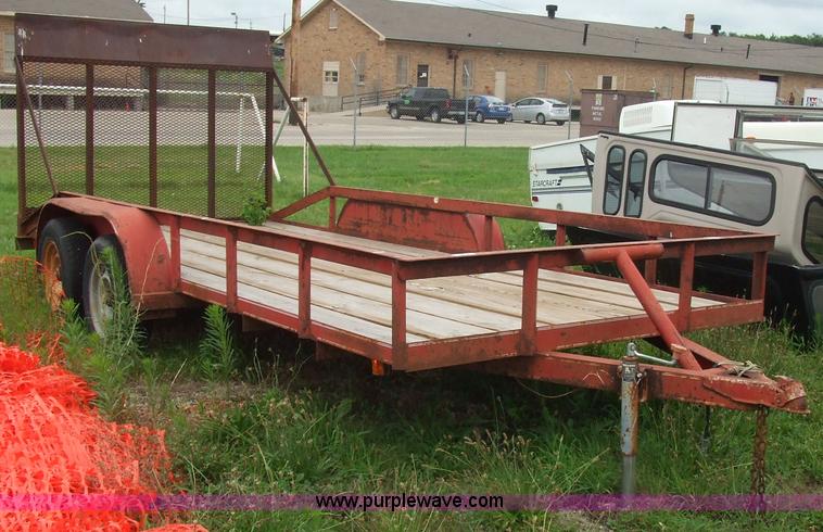 image for item 7037 1991 Texas Bragg 19'9" trailer