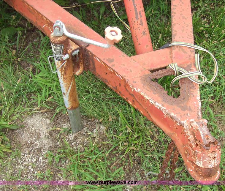 image for item 7037 1991 Texas Bragg 19'9" trailer