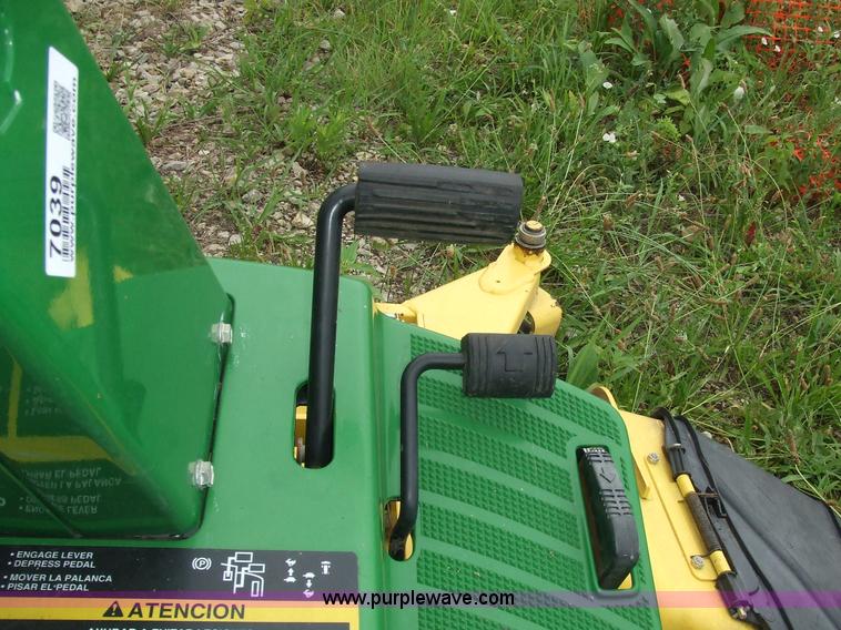 image for item 7039 John Deere F725 riding lawn mower
