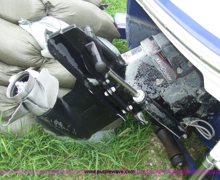 image for item 7048 Tahoe Q4 18' boat with trailer