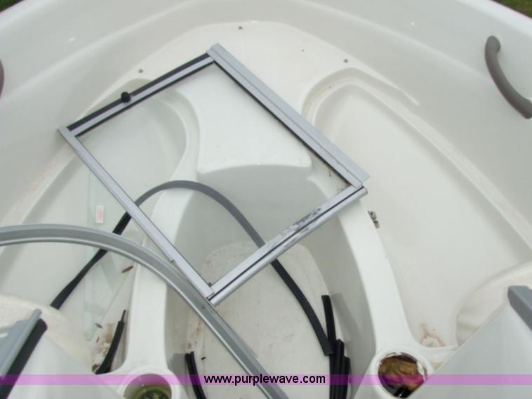 image for item 7048 Tahoe Q4 18' boat with trailer