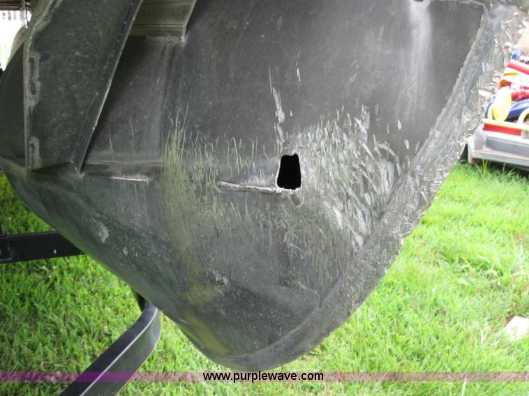 image for item 7049 Sun Tracker 18' bass buggy pontoon boat with trailer