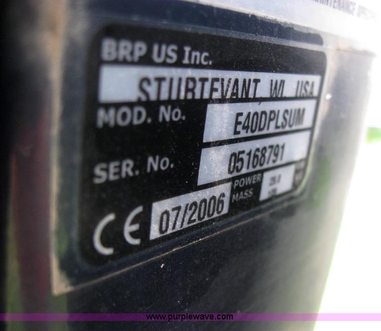 image for item 7049 Sun Tracker 18' bass buggy pontoon boat with trailer