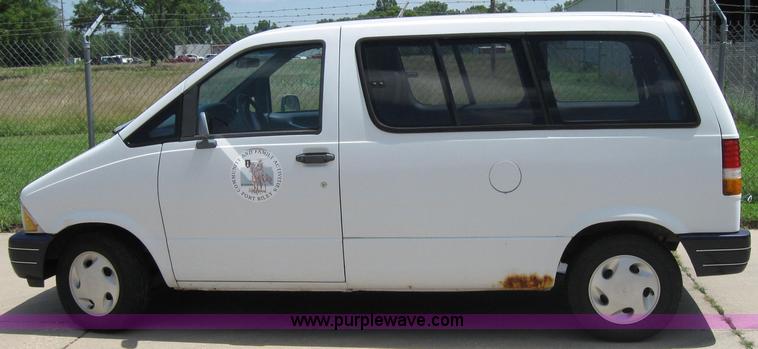 image for item 7062 1994 Ford Aerostar