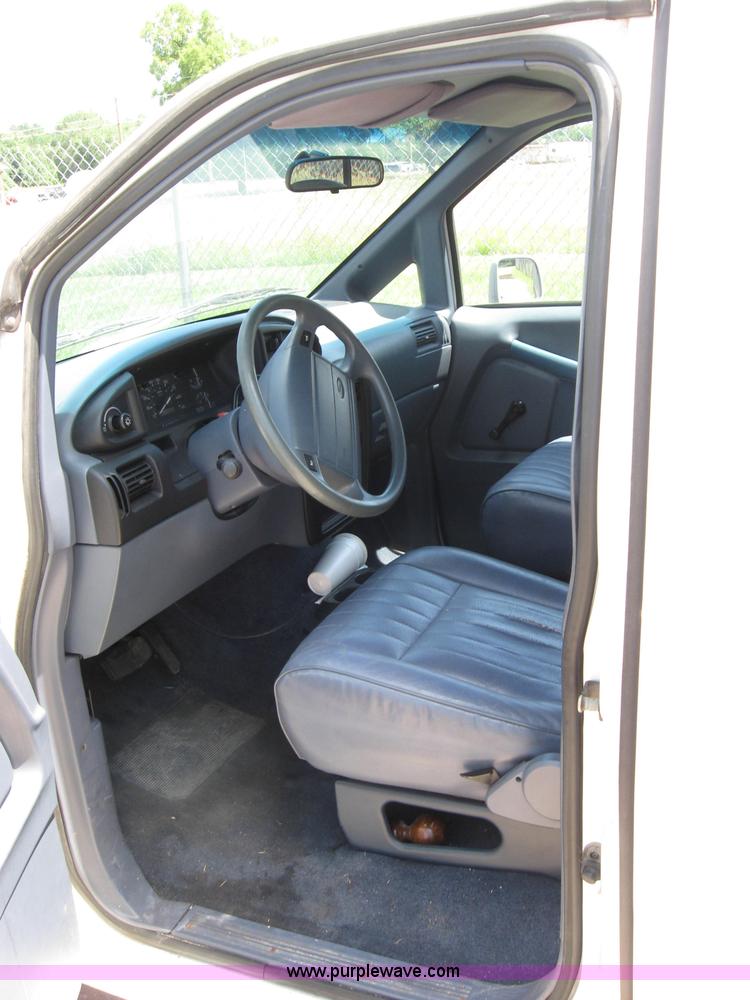 image for item 7062 1994 Ford Aerostar