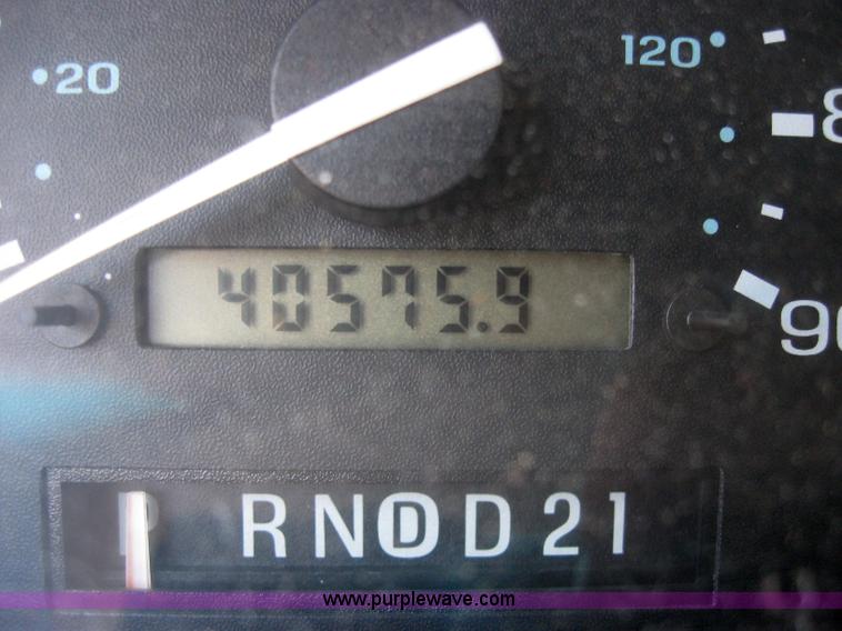 image for item 7062 1994 Ford Aerostar