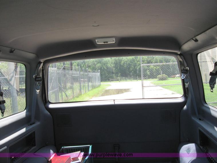 image for item 7062 1994 Ford Aerostar