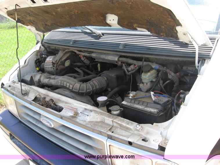 image for item 7062 1994 Ford Aerostar