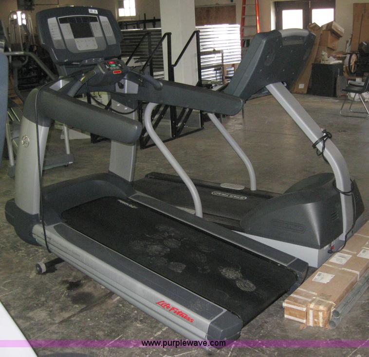 image for item 7089 Life fitness treadmill 95T
