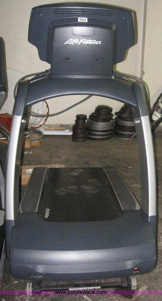 image for item 7089 Life fitness treadmill 95T