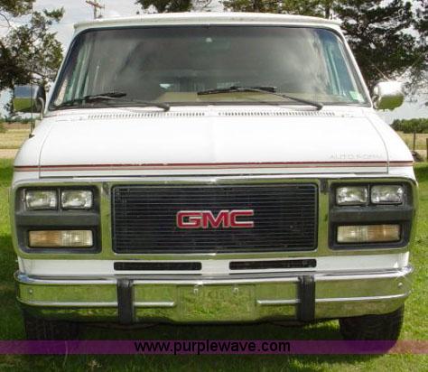 image for item 1000 1992 GMC Vandura G2500