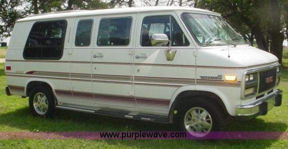 image for item 1000 1992 GMC Vandura G2500