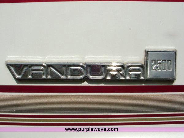 image for item 1000 1992 GMC Vandura G2500