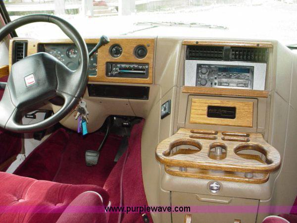 image for item 1000 1992 GMC Vandura G2500