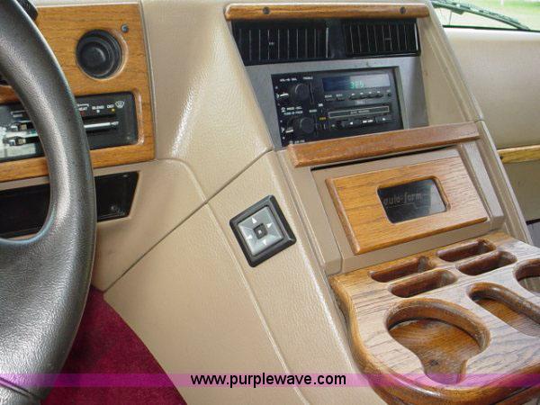 image for item 1000 1992 GMC Vandura G2500