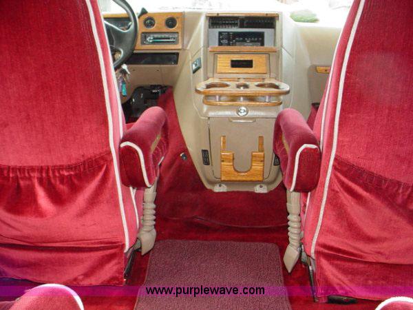 image for item 1000 1992 GMC Vandura G2500
