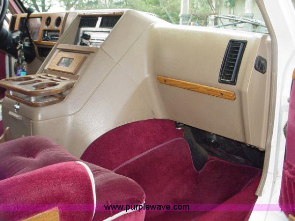 image for item 1000 1992 GMC Vandura G2500