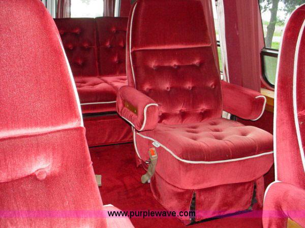 image for item 1000 1992 GMC Vandura G2500