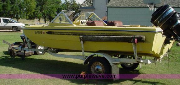 image for item 1001 1976 Cougar 15' boat