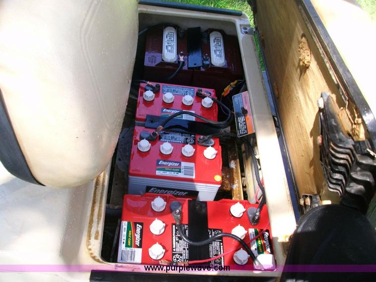 image for item 1003 2002 Club Car electric golf cart