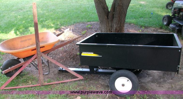 image for item 1013 Craftsman tilt garden cart