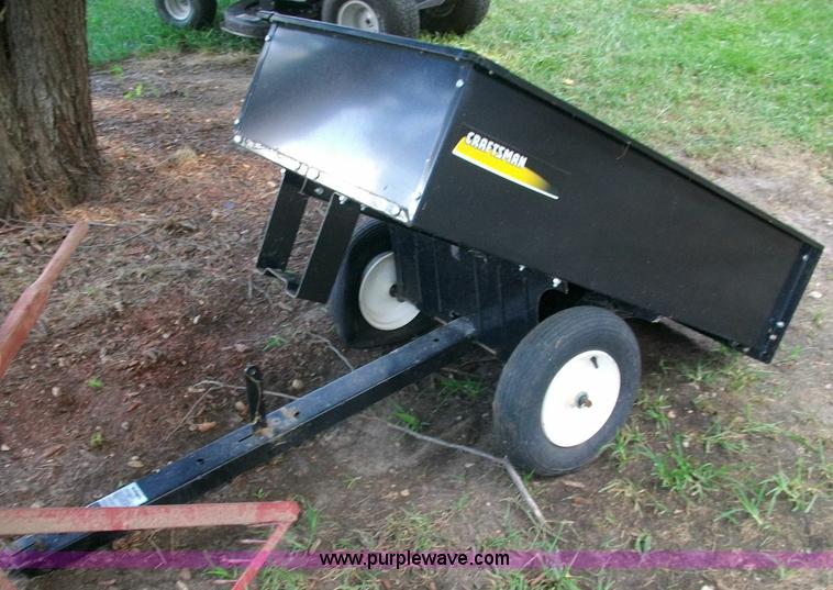 image for item 1013 Craftsman tilt garden cart