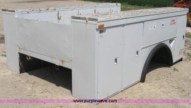 image for item 2008 Alltec service bed