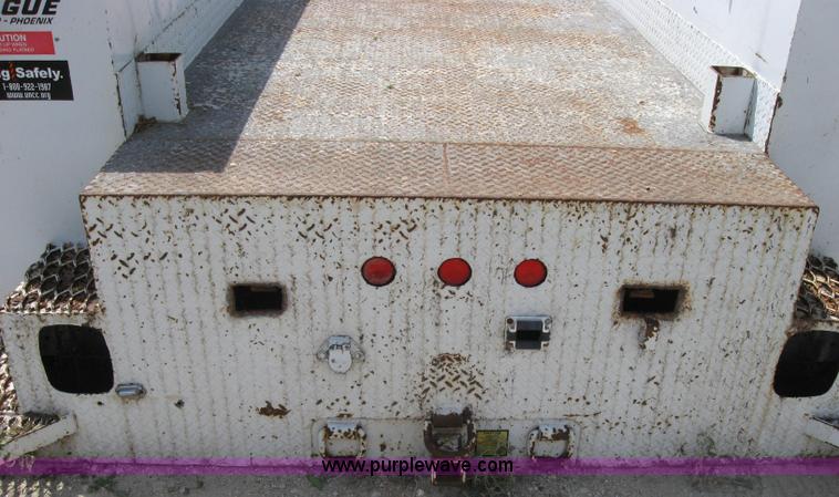 image for item 2008 Alltec service bed