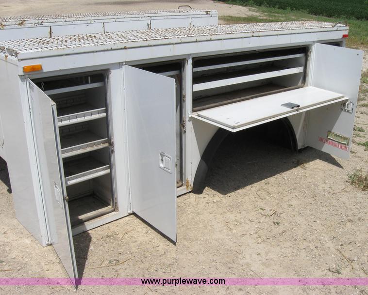 image for item 2008 Alltec service bed