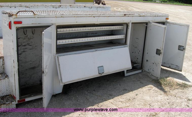 image for item 2008 Alltec service bed