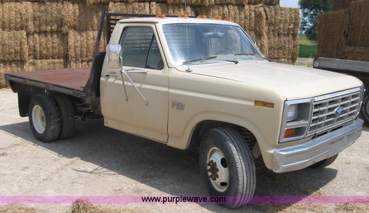 image for item 2014 1985 Ford F350 pickup truck