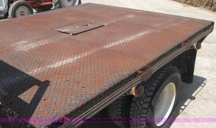 image for item 2014 1985 Ford F350 pickup truck