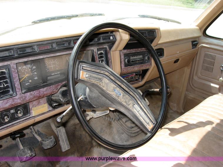 image for item 2014 1985 Ford F350 pickup truck