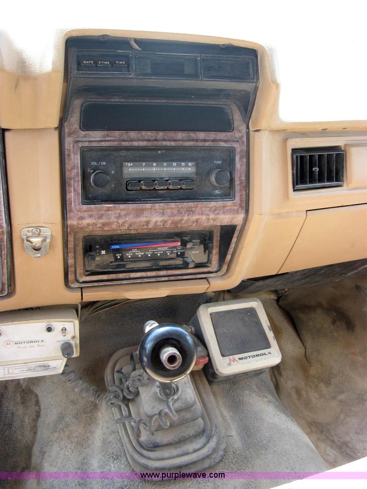 image for item 2014 1985 Ford F350 pickup truck