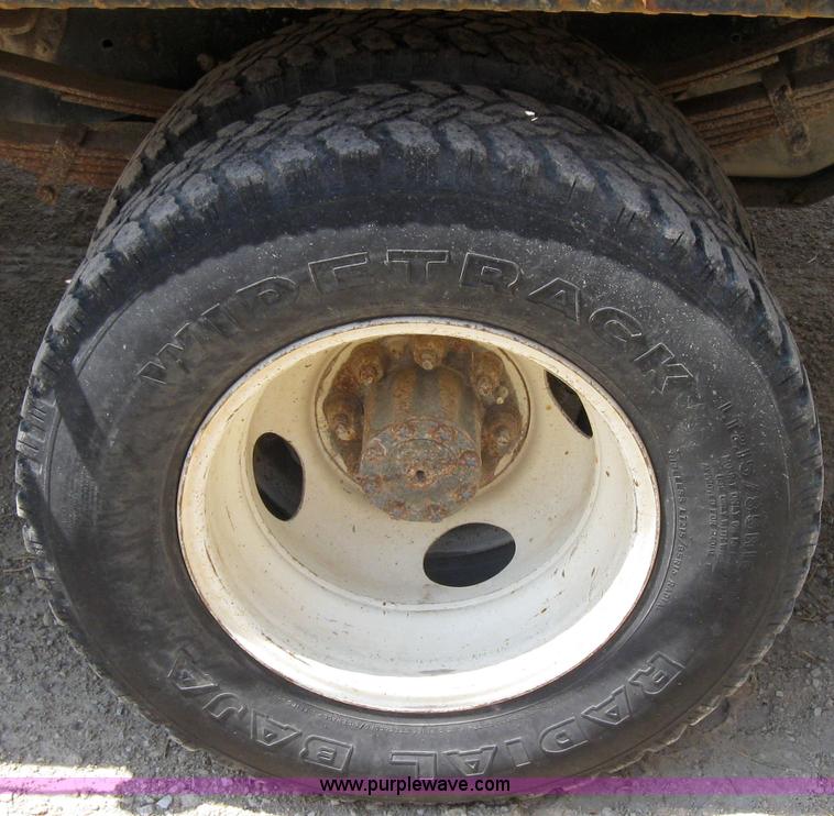 image for item 2014 1985 Ford F350 pickup truck