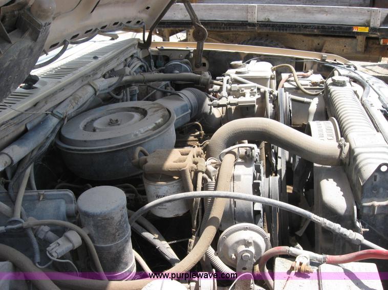 image for item 2014 1985 Ford F350 pickup truck