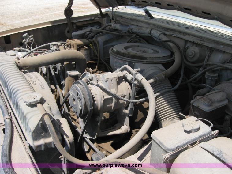 image for item 2014 1985 Ford F350 pickup truck