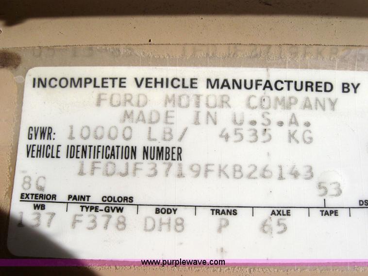 image for item 2014 1985 Ford F350 pickup truck