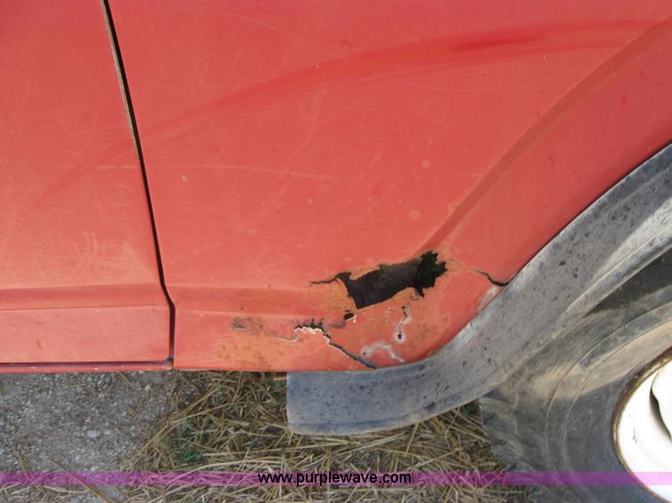 image for item 2015 1983 Ford F250 pickup truck