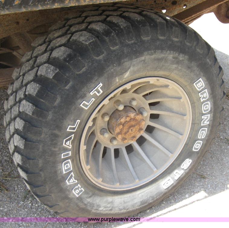 image for item 2015 1983 Ford F250 pickup truck