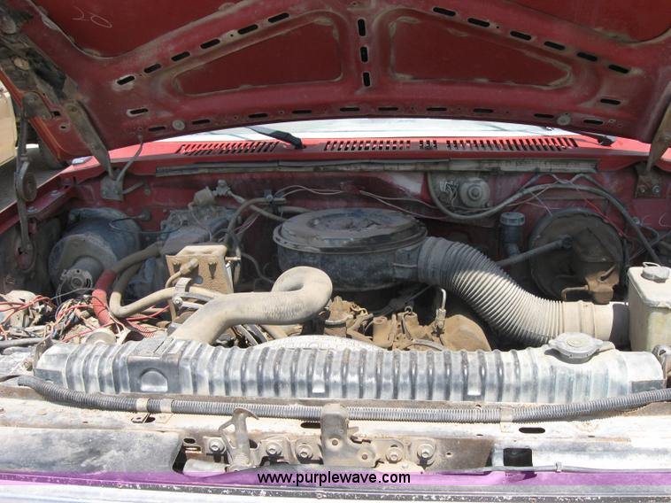 image for item 2015 1983 Ford F250 pickup truck