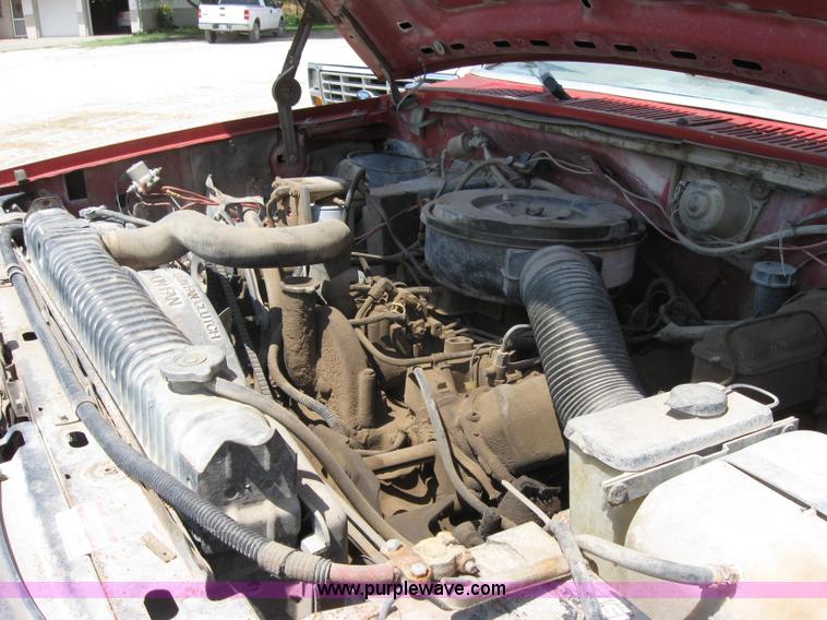 image for item 2015 1983 Ford F250 pickup truck