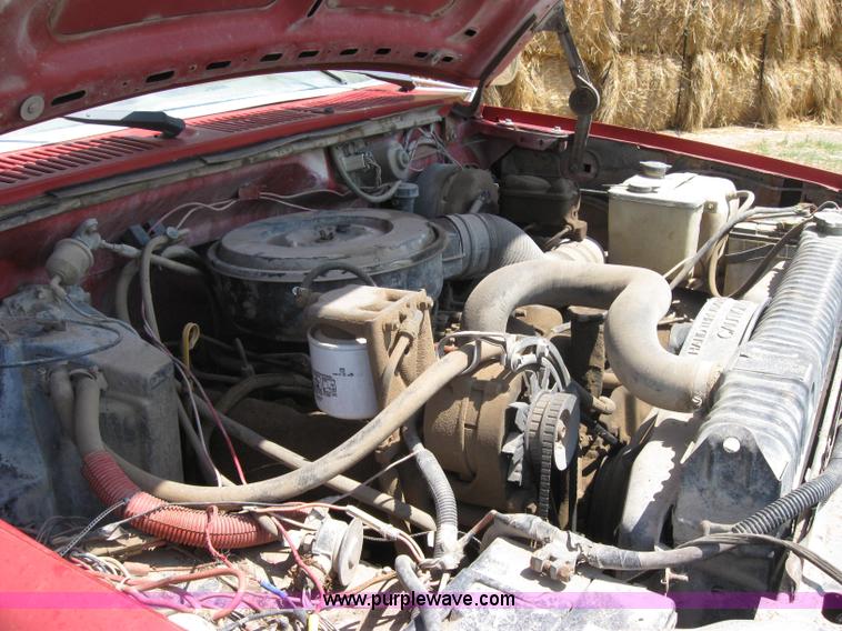 image for item 2015 1983 Ford F250 pickup truck