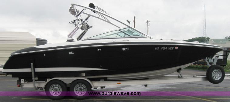 image for item 2090 2007 Mastercraft X-80 STS competition 28' ski boat with trailer