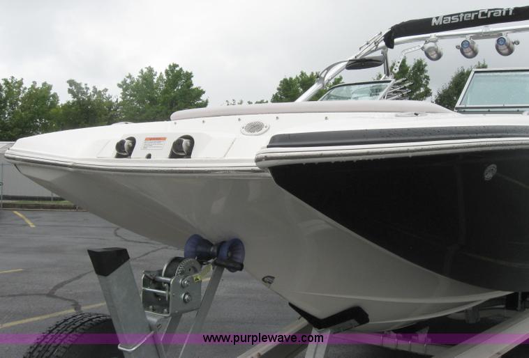 image for item 2090 2007 Mastercraft X-80 STS competition 28' ski boat with trailer