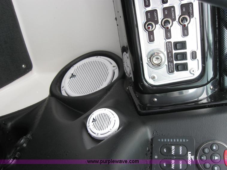 image for item 2090 2007 Mastercraft X-80 STS competition 28' ski boat with trailer