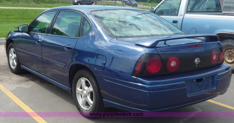 image for item 2151 2004 Chevrolet Impala LS