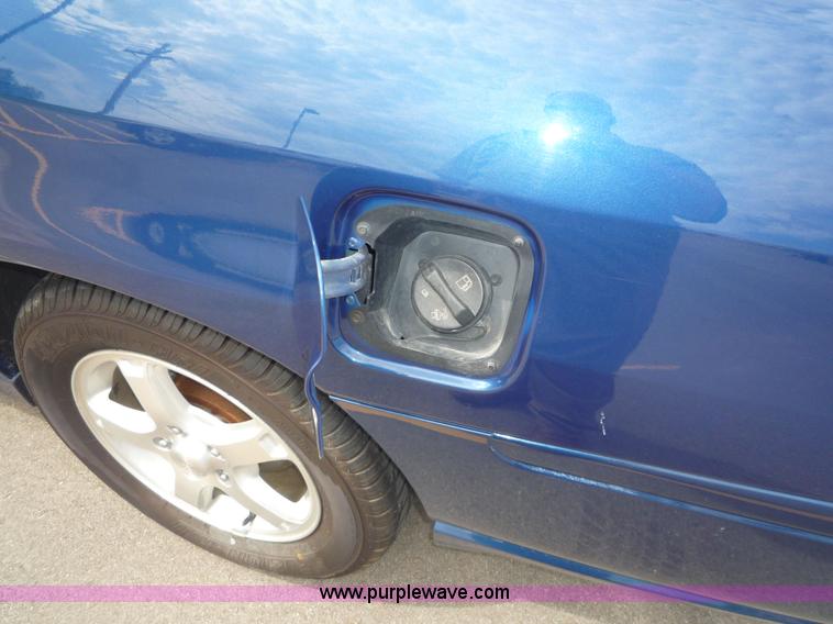 image for item 2151 2004 Chevrolet Impala LS