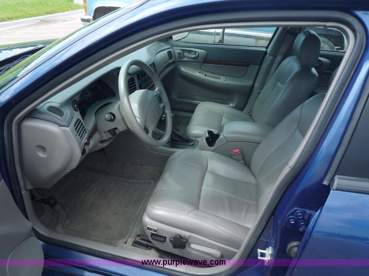 image for item 2151 2004 Chevrolet Impala LS